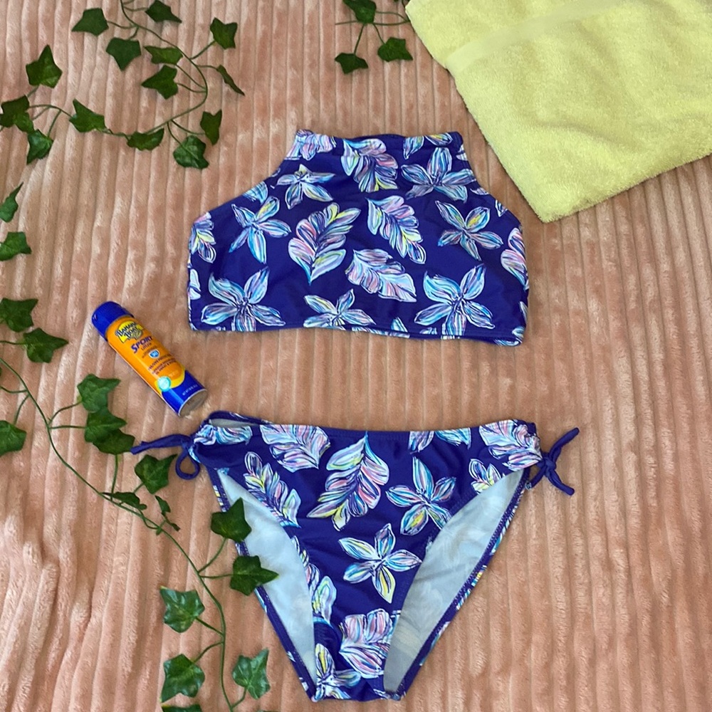 Girls bikini